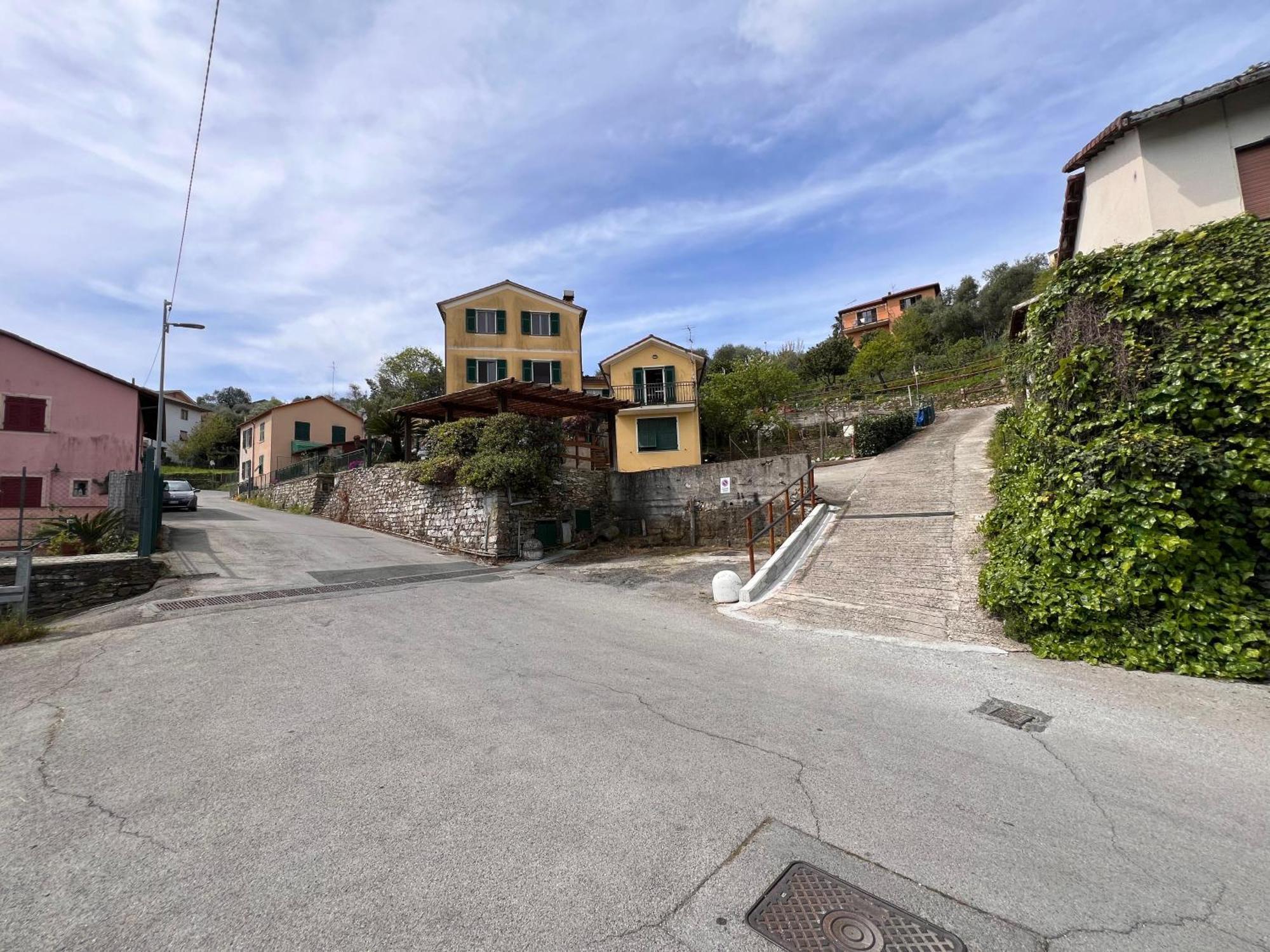 Alla Casa Rosa, Peaceful Apartment Surrounded By Greenery With Free Parking, Wifi & Air Conditioning 라팔로 외부 사진