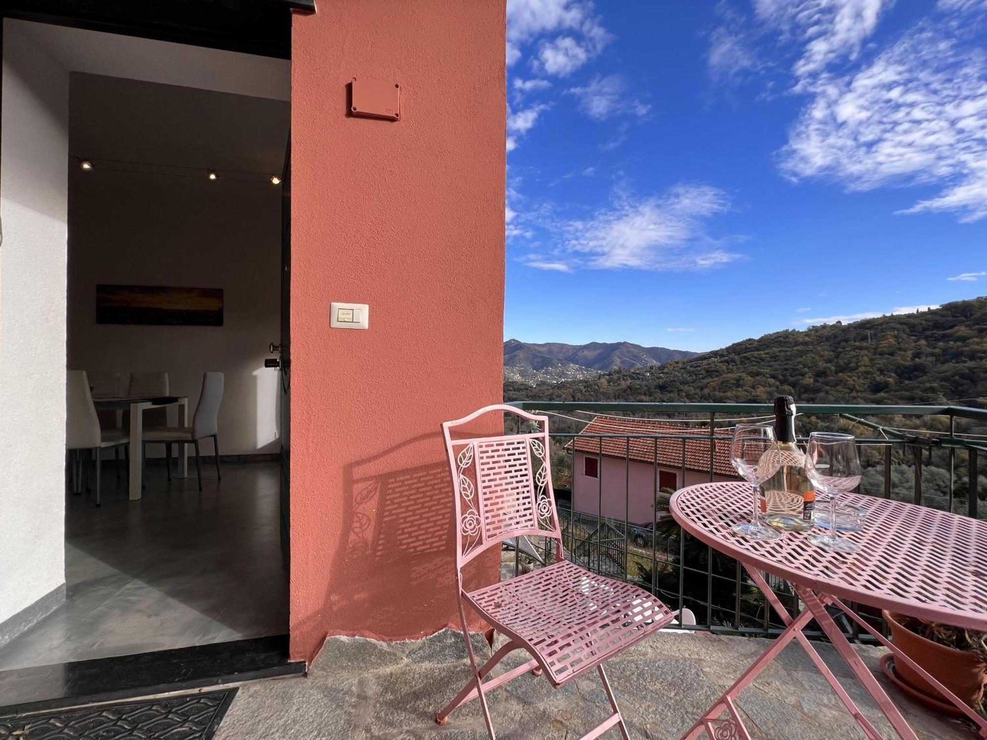 Alla Casa Rosa, Peaceful Apartment Surrounded By Greenery With Free Parking, Wifi & Air Conditioning 라팔로 외부 사진