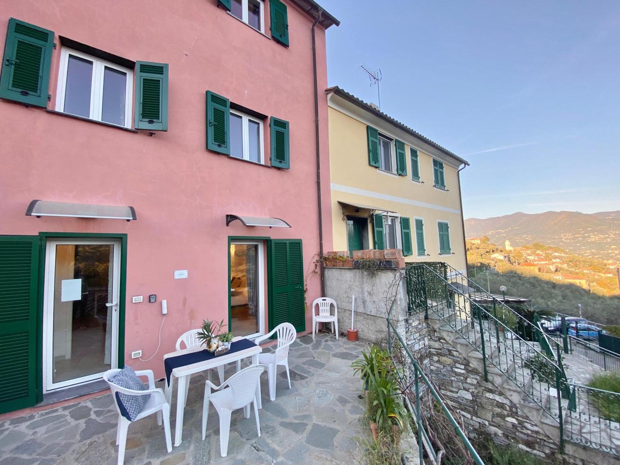 Alla Casa Rosa, Peaceful Apartment Surrounded By Greenery With Free Parking, Wifi & Air Conditioning 라팔로 외부 사진