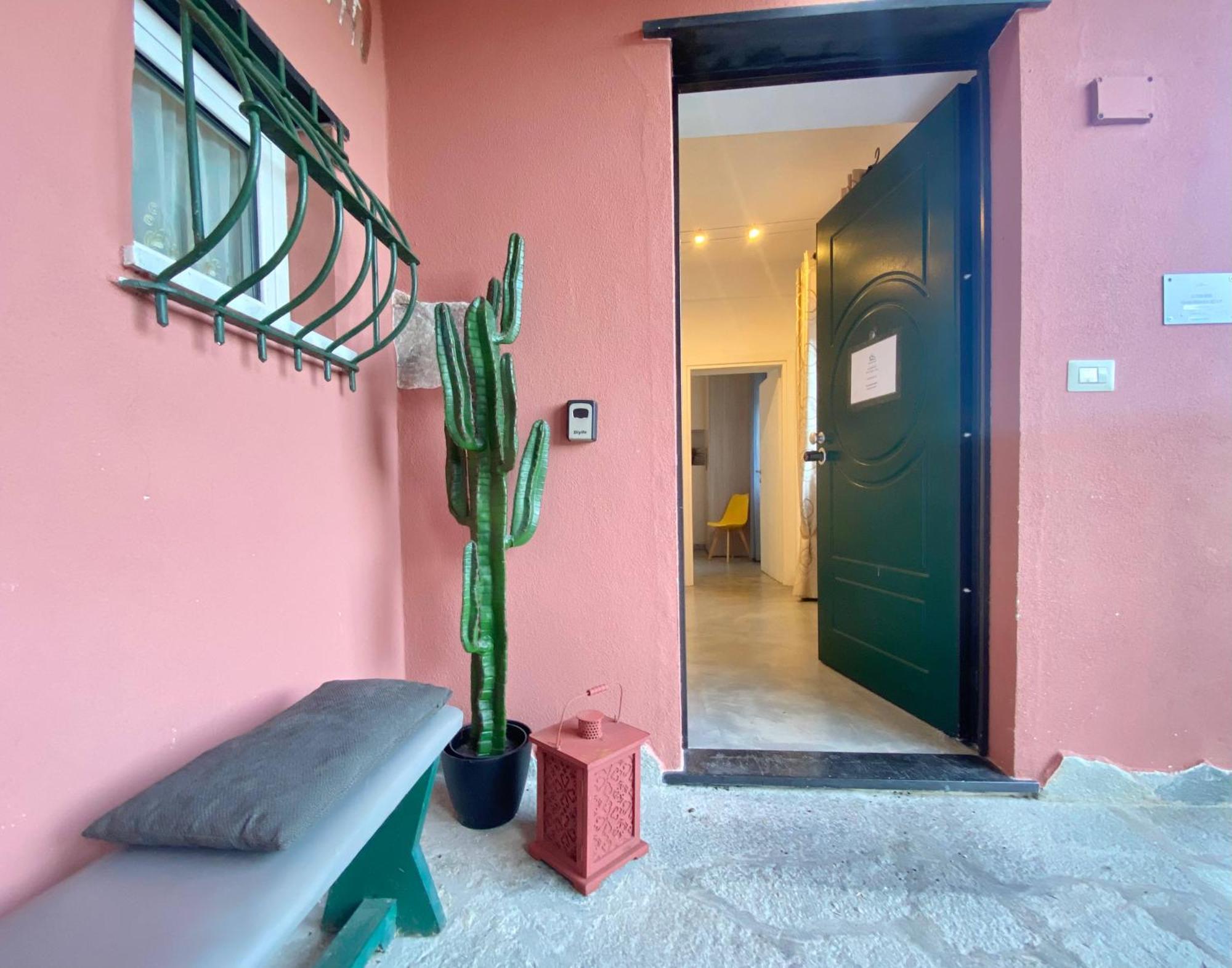 Alla Casa Rosa, Peaceful Apartment Surrounded By Greenery With Free Parking, Wifi & Air Conditioning 라팔로 외부 사진